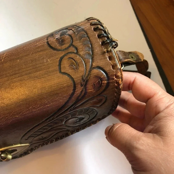 Vintage Leather Purse - Picture 10 of 16